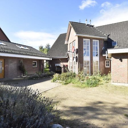 4 Room Holiday Apartment With Garden Kossau Exterior foto
